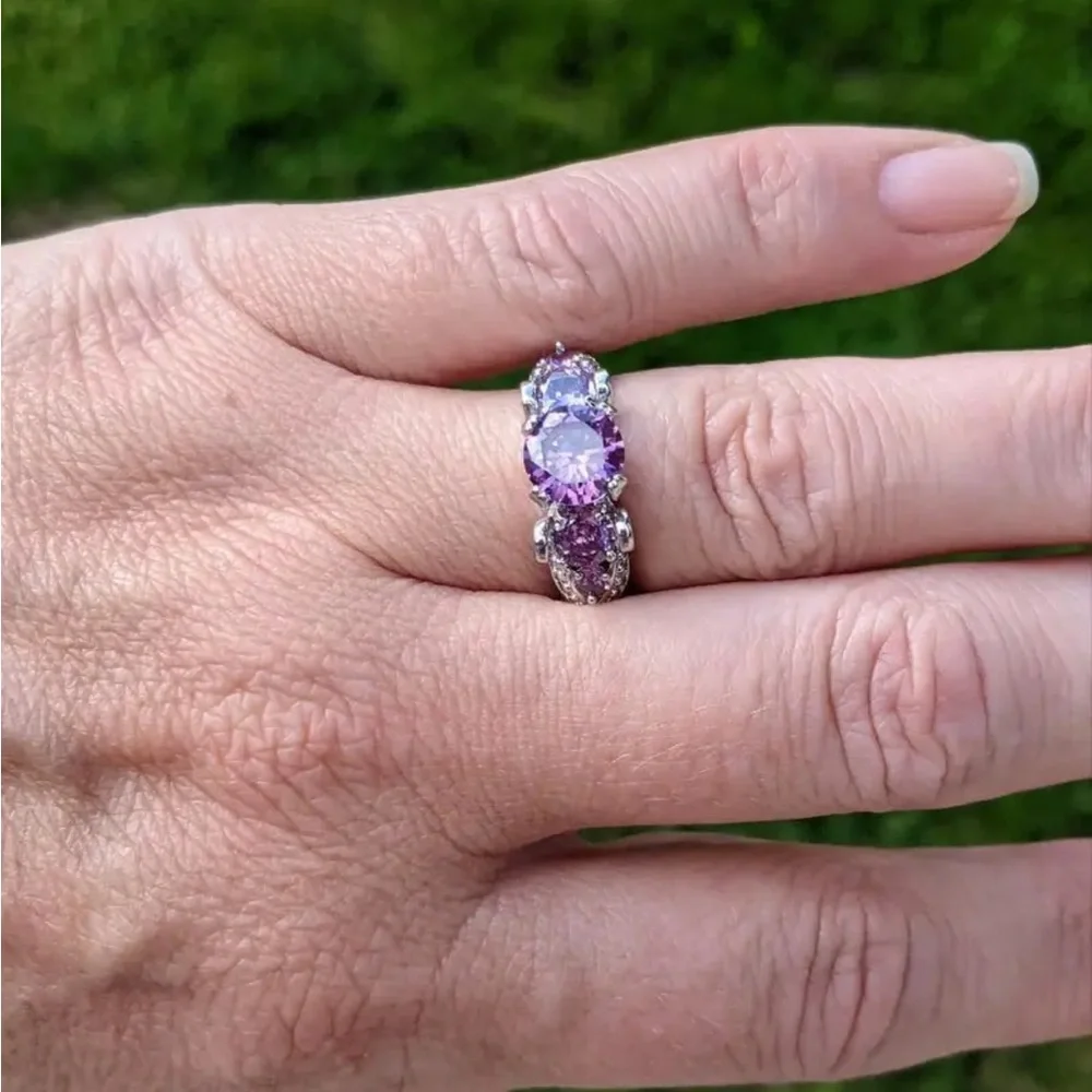 Elegant Purple Amethyst CZ Moissanite Silver Engagement Band Ring - Size 7 or 8